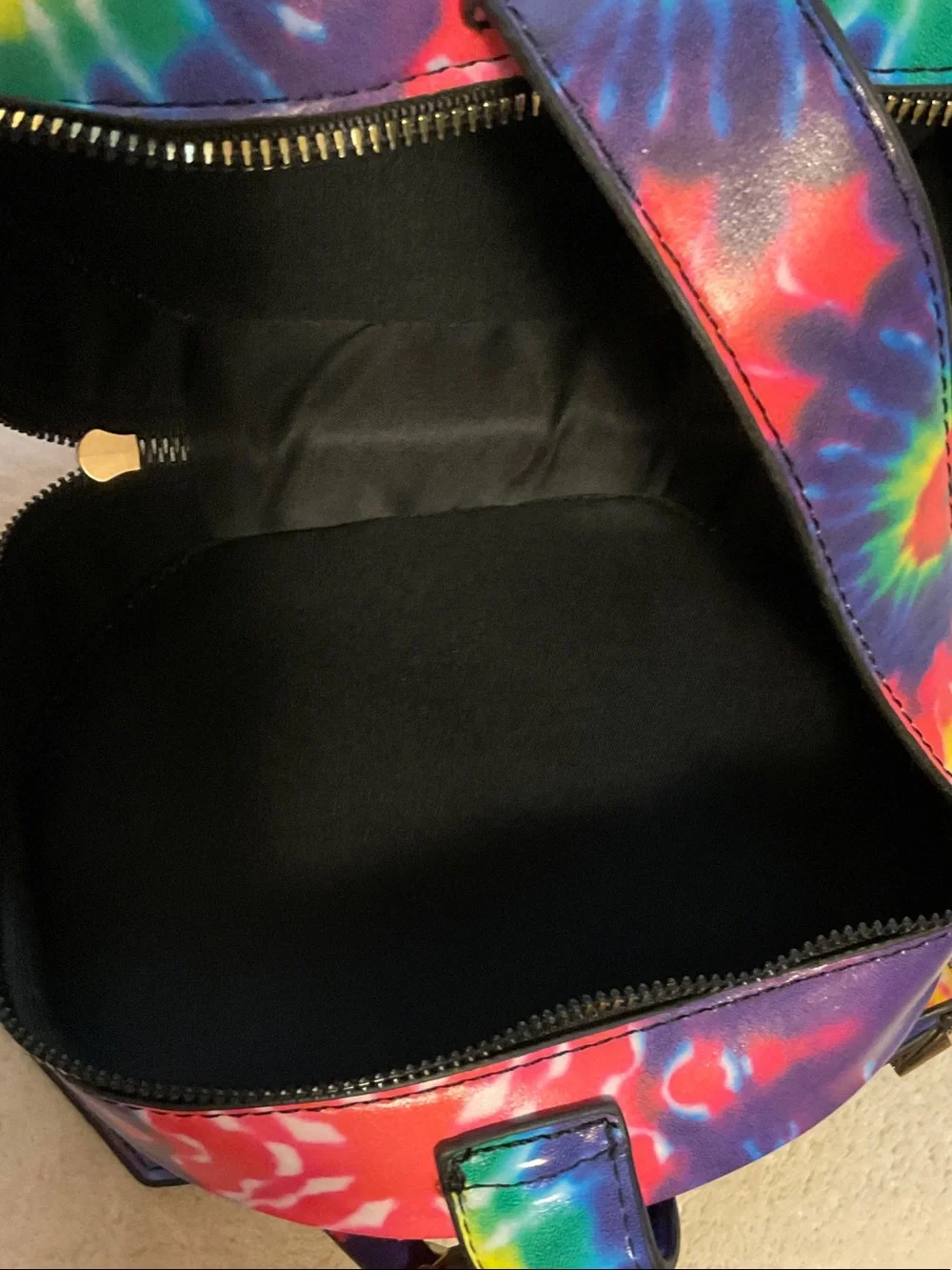 Tie-Dye Round Crossbody Bag in Multicolor